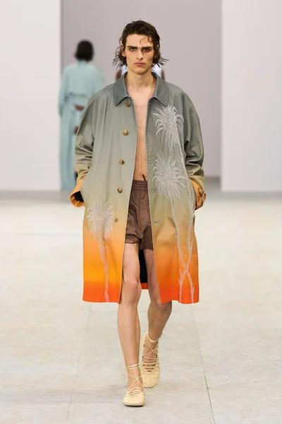 Look 34